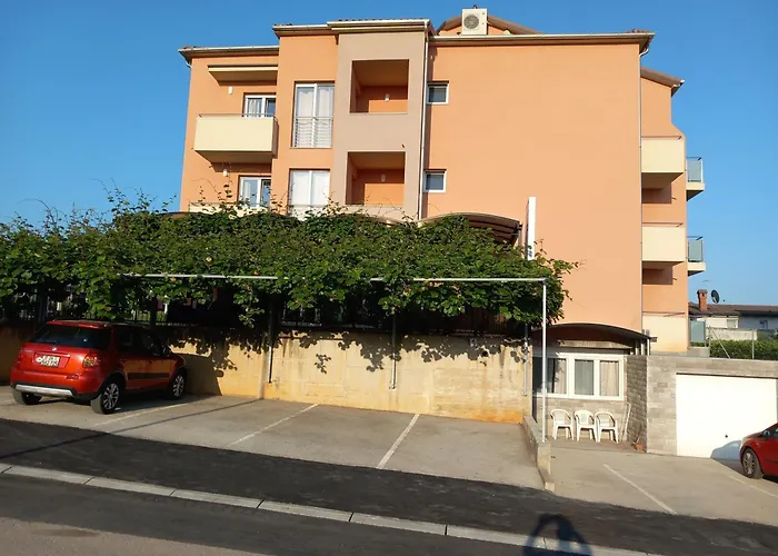 Nocleg ze śniadaniem Grgic 3*