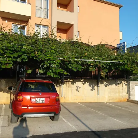 فندق مبيت وإفطار Grgic Novigrad Istria